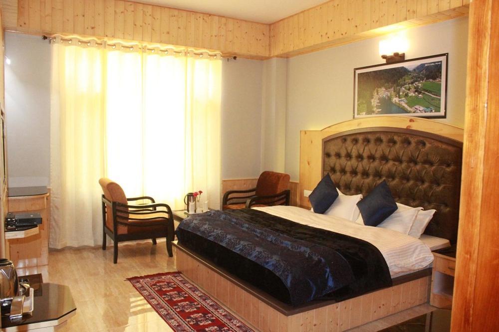 Hotel Bodh International Манали Экстерьер фото